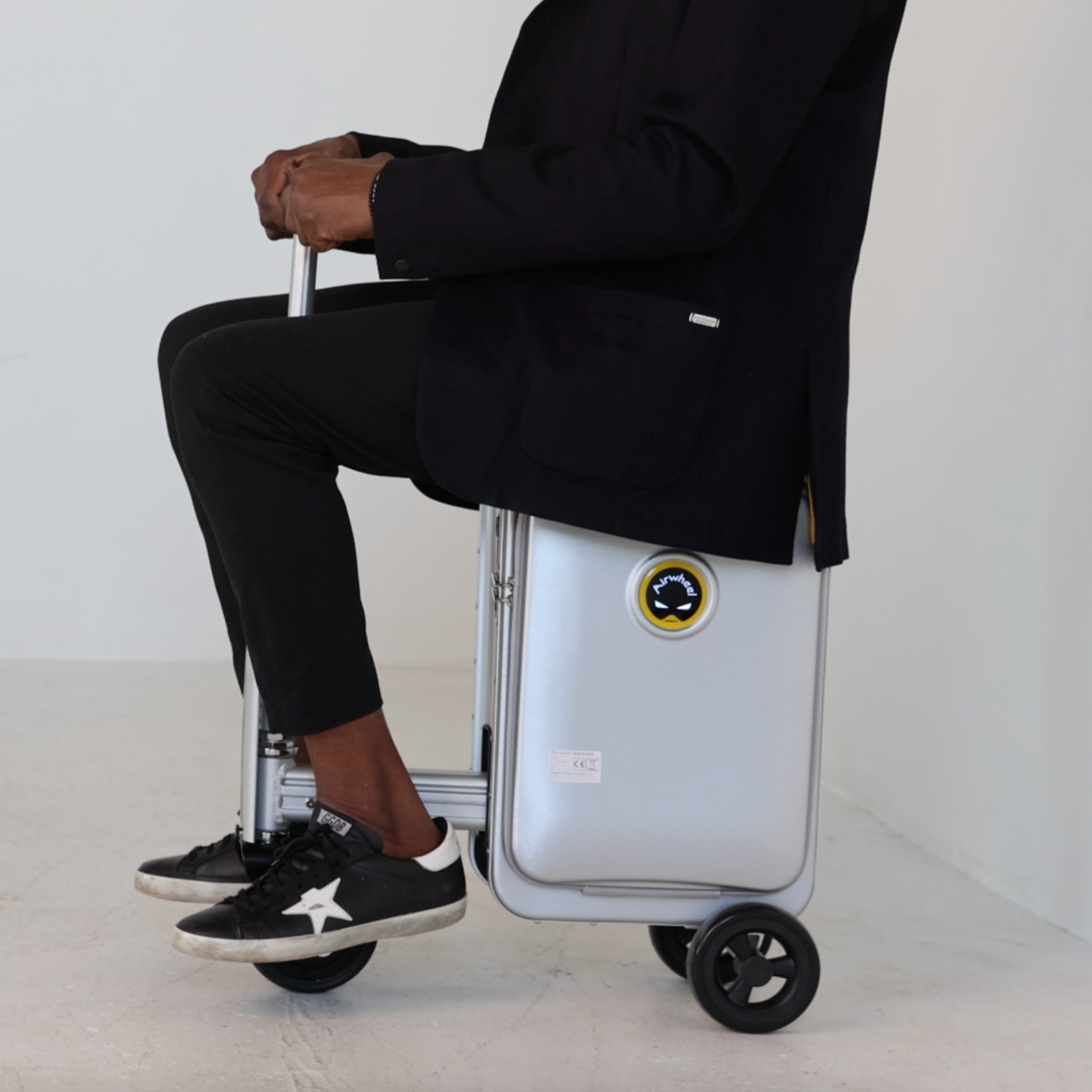 Airwheel SE3S Smart Rideable Suitcase