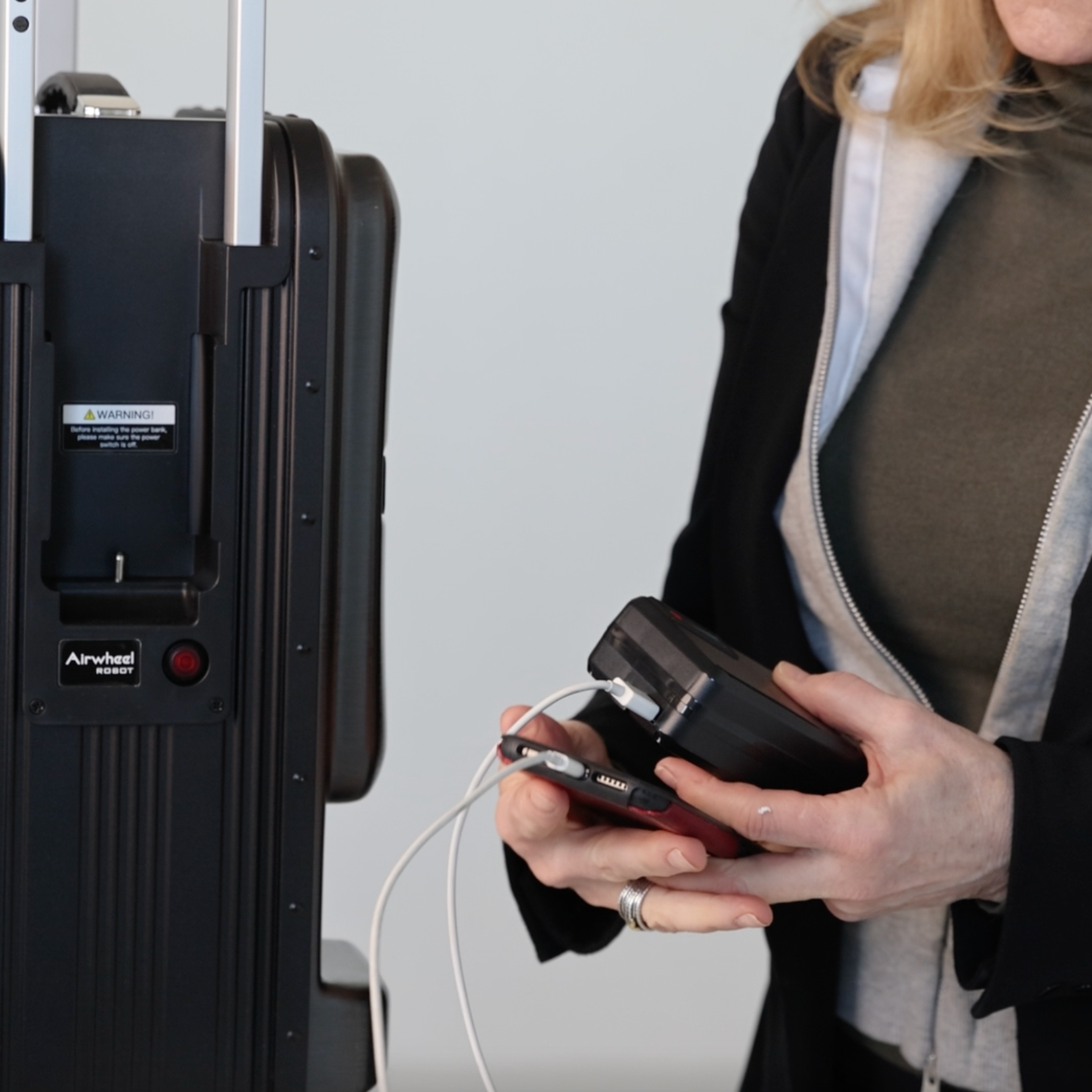 Airwheel SE3MiniT Smart Rideable Suitcase